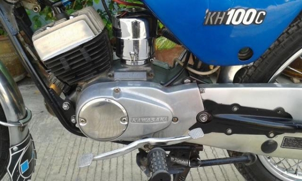 ขาย Kawasaki KH100C เดิมๆสภาพสวยแท้ทั้งคันราคา 25000 บาทครับ