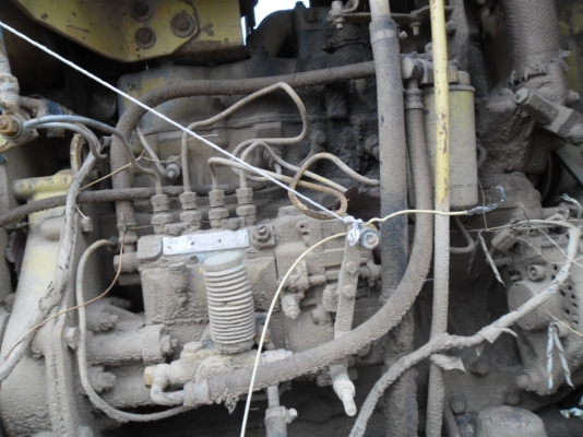 ขายรถแทรคเตอร์ KOMATSU D45A-1 สภาพไช้งานได้เครื่องดีทอ๊กดีโซ่หนา