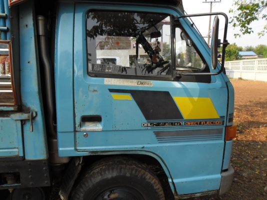 ขายรถบรรทุก 6 ล้อ ISUZU NPR 110 รถห้างแท้ๆสวยๆเดิมๆเครื่องดีคัสซีสวยมากๆทะเบียนเต็ม