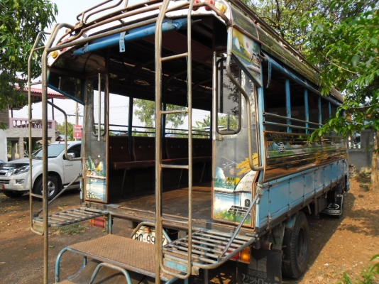 ขายรถบรรทุก 6 ล้อ ISUZU NPR 110 รถห้างแท้ๆสวยๆเดิมๆเครื่องดีคัสซีสวยมากๆทะเบียนเต็ม