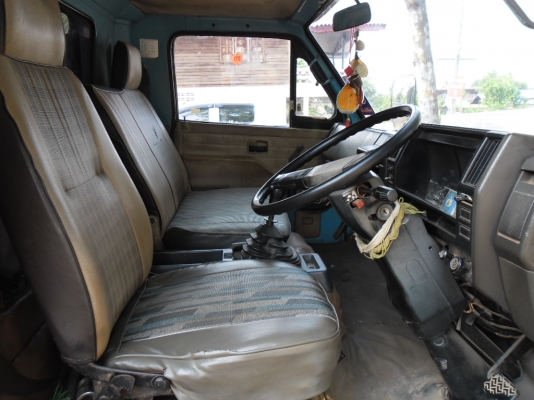 ขายรถบรรทุก 6 ล้อ ISUZU NPR 110 รถห้างแท้ๆสวยๆเดิมๆเครื่องดีคัสซีสวยมากๆทะเบียนเต็ม