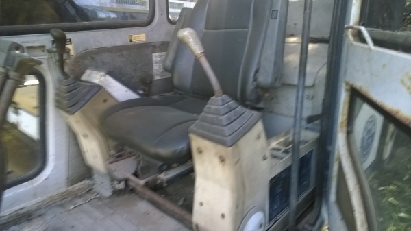 SK60-3 Yutani รถเช็คนอกไม่เคยใช่ในเมืองไทย มีลายเจาะ ติดแอร์แล้ว รถสวย เอกสารอินวอยล์....