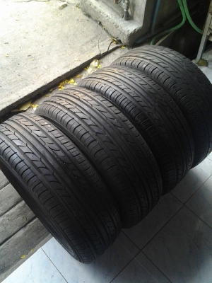 ขายยาง Yokohama Earth1 185-65-14 ปี10 ดอกสวย เนื้อนิ่มเหมือนใหม่ ไม่ปะ ไม่บวม ไม่ร้าว ชุดละ 3,300 บาท