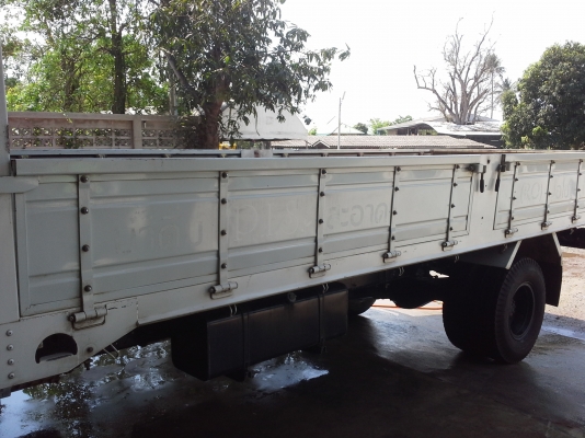 ขายกระบะคาร์โก้ 6 ล้อ