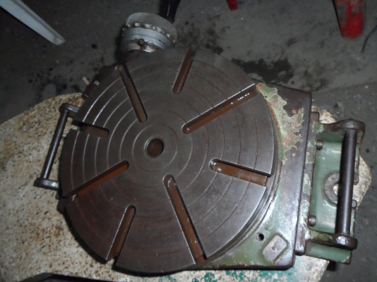 ขายครับขายหัวแบ่ง ขนาด 12" ยี่ห้อ jiunn liang ผลิตในประเทศไต้หวัน สภาพใช้งานปกติ 9500 บาท 0814583376 ช่างเอก มีบริการจัดส่งทั่วประเทศ (ไม่รวมค่าส่ง)