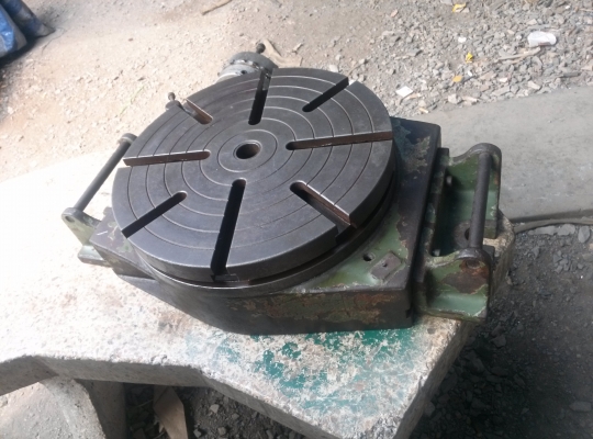 ขายครับขายหัวแบ่ง ขนาด 12" ยี่ห้อ jiunn liang ผลิตในประเทศไต้หวัน สภาพใช้งานปกติ 9500 บาท 0814583376 ช่างเอก มีบริการจัดส่งทั่วประเทศ (ไม่รวมค่าส่ง)