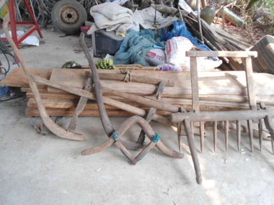 ขายอุปกรณ์ไถนาใช้วัวควายสมัยเก่า สมัยแก่ ขายทั้งหมด