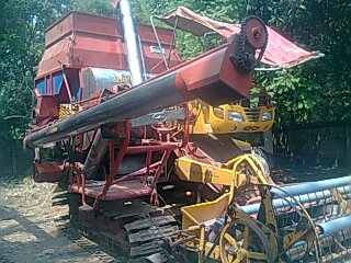 ขายศักพัฒนาเครื่อง6HH1เทอรโบ ปั้มDIKIN23 ตัวเดิน12HT ราคา650000ต่อรองได้