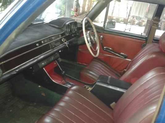 Benz w108 280 s รุ้น ปี 1970 เครื่อง Benz 300 D เดิมทั้งคัน แอร์เย็น พวงมลัยเพาเวอร์เดิม ขับสนุก ใชัประจำวันได้เลย