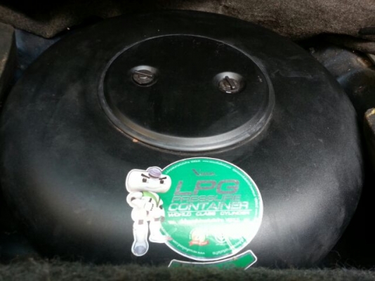 ขาย3D  เครื่องVTEC แก็สถังโดนัท เบาะFERIOตัวนอก ล้อJAZZ แอรเย็น กะจกไฟฟ้า ภาษี57 ประกันชั้น3