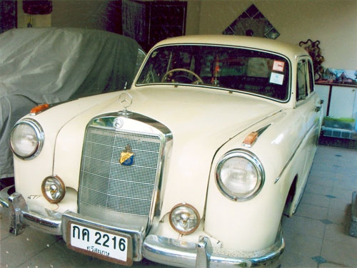 ขายด่วน!!! รถโบราณ Benz 220 ขายด่วน!!! รถโบราณ Benz 220