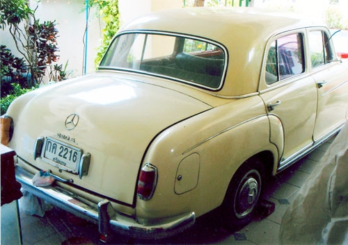 ขายด่วน!!! รถโบราณ Benz 220 ขายด่วน!!! รถโบราณ Benz 220