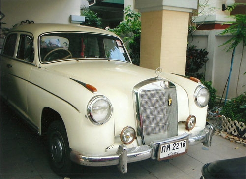 ขายด่วน!!! รถโบราณ Benz 220 ขายด่วน!!! รถโบราณ Benz 220