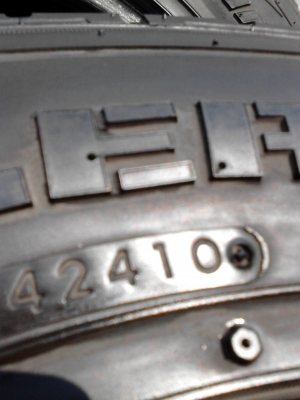 NITTO DURAGRAPPLER HIGHWAY TERRAIN T/A มี 2 เส้น TEL.081-427-3941 NITTO DURAGRAPPLER HIGHWAY TERRAIN T/A มี 2 เส้น TEL.081-427-3941