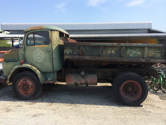 ขาย BENZ หัวแดงโม คลาสสิก ช่วงสั้น มีดั้ม  เหมาะกับการสะสม 089-4324977 >>>เจ้าของขายเอง