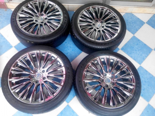 vip 18/5/114et40 กว้าง8"พร้มยางปี12 225/45/18สวยๆราคาถูก