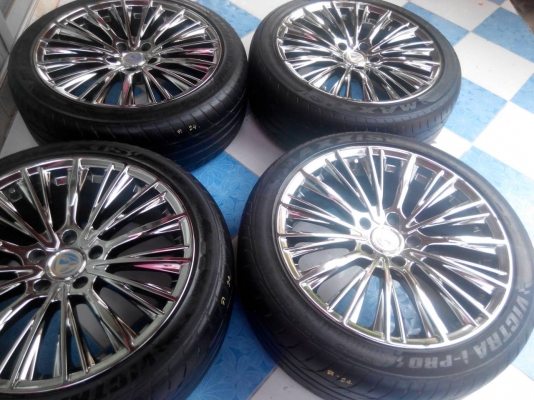 vip 18/5/114et40 กว้าง8"พร้มยางปี12 225/45/18สวยๆราคาถูก