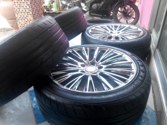 vip 18/5/114et40 กว้าง8"พร้มยางปี12 225/45/18สวยๆราคาถูก