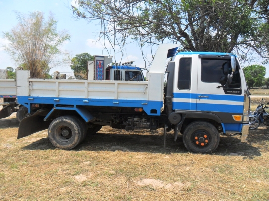 hino 185 สีฟ้าขาว