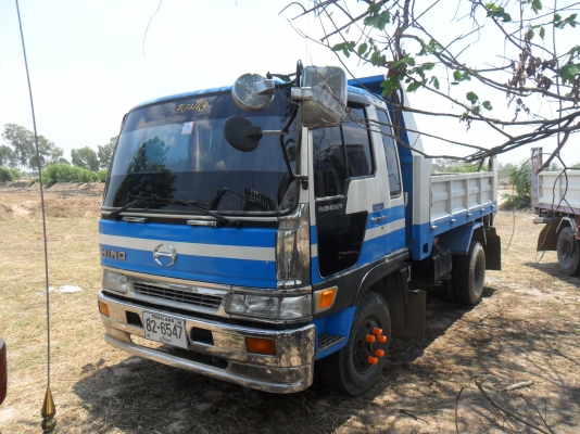 hino 185 สีฟ้าขาว