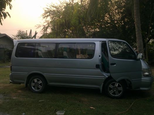 ขายแล้วครับ รถตู้ ปี 1997