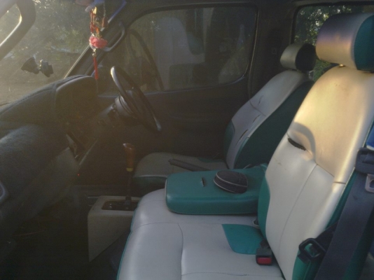 ขายแล้วครับ รถตู้ ปี 1997