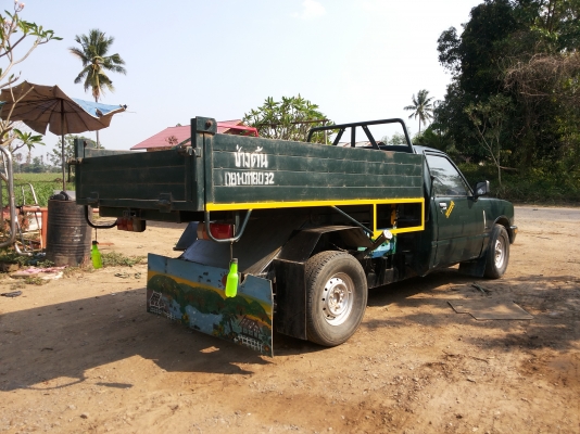 ขายรถกระบะดั้มบรรทุกได้3-4คิวตัน ใช้บรรทุกหินทราย หรือบรรทุกพืชผลกาลเกษต (บรรทุกเต็มยังก็ดั้มไหว)