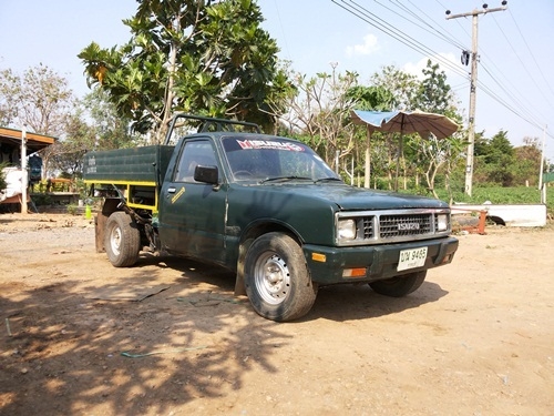 ขายรถกระบะดั้มบรรทุกได้3-4คิวตัน ใช้บรรทุกหินทราย หรือบรรทุกพืชผลกาลเกษต