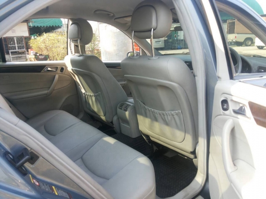 Benz c220 CDi เครื่อง2.2 ดีเชล ประหยัดน้ำมัน รถบ้านสภาพสวยเดิมๆออกห้างมือเดียว