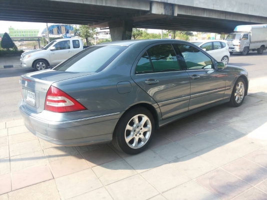 Benz c220 CDi เครื่อง2.2 ดีเชล ประหยัดน้ำมัน รถบ้านสภาพสวยเดิมๆออกห้างมือเดียว