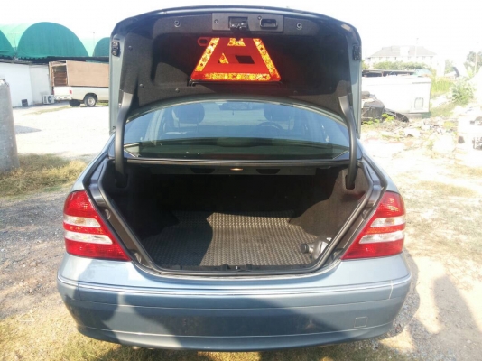 Benz c220 CDi เครื่อง2.2 ดีเชล ประหยัดน้ำมัน รถบ้านสภาพสวยเดิมๆออกห้างมือเดียว