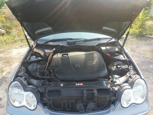 Benz c220 CDi เครื่อง2.2 ดีเชล ประหยัดน้ำมัน รถบ้านสภาพสวยเดิมๆออกห้างมือเดียว