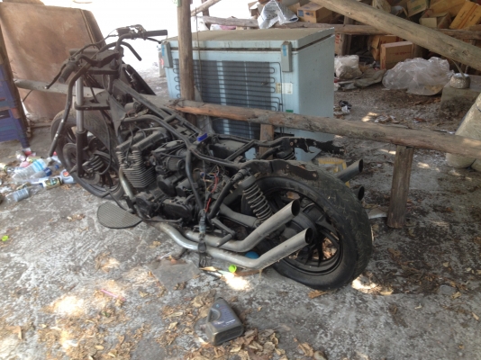 ขายถูกครับเหมา 2 คัน ราคา 55,000 บาท 1. XJ 650 กับ GL 400 เอกสาร อินวอยครับ