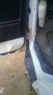 หกล้อ มิตซูบิชิ เครือ่ง ๑๑๐ แรงม้า รถจดทะเบียนปี ๔๖ ติดเครนทาดาโน่ ๓ ตัน อย่างดี จัดไฟแน๊นซ์ได้มากถึง 260,000 บาท หลุดมัดจำ.