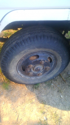 หกล้อ มิตซูบิชิ เครือ่ง ๑๑๐ แรงม้า รถจดทะเบียนปี ๔๖ ติดเครนทาดาโน่ ๓ ตัน อย่างดี จัดไฟแน๊นซ์ได้มากถึง 260,000 บาท หลุดมัดจำ.