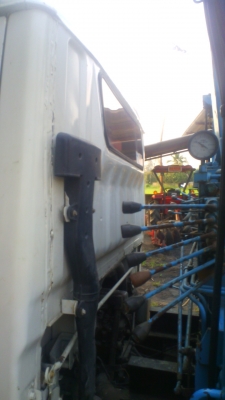 หกล้อ มิตซูบิชิ เครือ่ง ๑๑๐ แรงม้า รถจดทะเบียนปี ๔๖ ติดเครนทาดาโน่ ๓ ตัน อย่างดี จัดไฟแน๊นซ์ได้มากถึง 260,000 บาท หลุดมัดจำ.