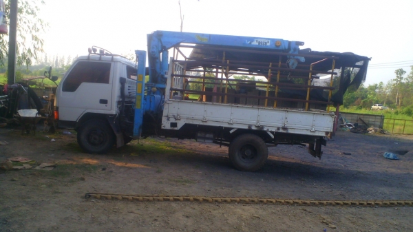 หกล้อ มิตซูบิชิ เครือ่ง ๑๑๐ แรงม้า รถจดทะเบียนปี ๔๖ ติดเครนทาดาโน่ ๓ ตัน อย่างดี จัดไฟแน๊นซ์ได้มากถึง 260,000 บาท หลุดมัดจำ.