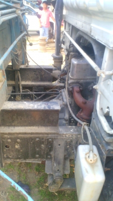 หกล้อ มิตซูบิชิ เครือ่ง ๑๑๐ แรงม้า รถจดทะเบียนปี ๔๖ ติดเครนทาดาโน่ ๓ ตัน อย่างดี จัดไฟแน๊นซ์ได้มากถึง 260,000 บาท หลุดมัดจำ.