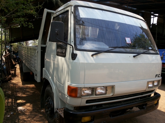 ขายด่วน Hino FC 120 แรง สภาพพร้อมใช้งาน