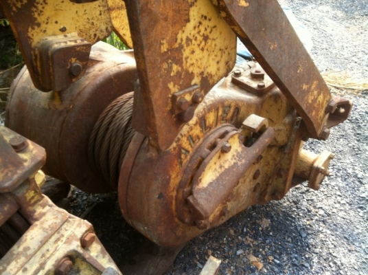 ขายวินส์ติดท้ายรถแทรกเตอร์ d4 /d6