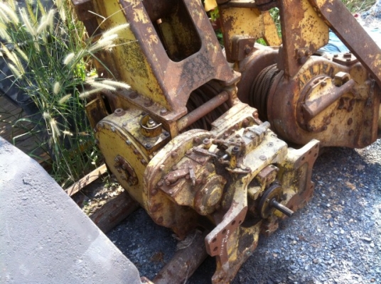 ขายวินส์ติดท้ายรถแทรกเตอร์ d4 /d6