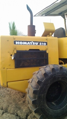 ขาย รถตัก komatsu รุ่น 510 ราคา 700,000 บาท รุ่น 515 ราคา 630,000