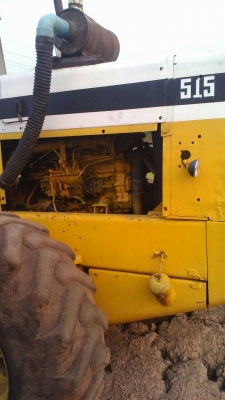 ขาย รถตัก komatsu รุ่น 510 ราคา 700,000 บาท รุ่น 515 ราคา 630,000