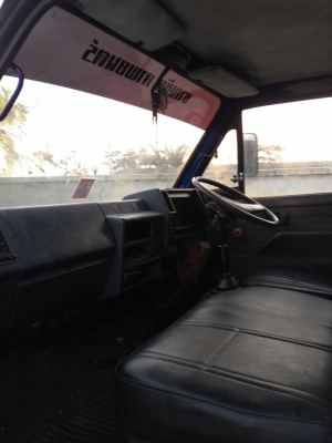 ขายรถ ISUZU  NKR110 รถห้าง