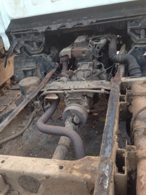 ขาย 6 ล้อหัวคัซซี ISUZU 115 เกียร์สั้นปี 37 สนใจโทร 0819701072