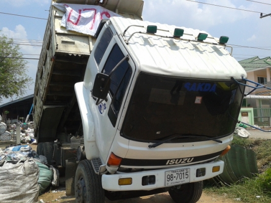 ขายดั้ม 195 2เพลา 680000บาท