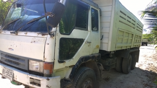 FUSO FN527M-27477 10ล้อดั้ม รถดี แห้ง คัสซีสวยมาก เครื่องสวย แห้ง... FUSO FN527M-27477 10ล้อดั้ม รถดี แห้ง คัสซีสวยมาก เครื่องสวย แห้ง...