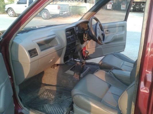 Isuzu ปี98 ราคา185000 บาท รถบ้านๆสวยๆพร้อมใช้งาน ครับ