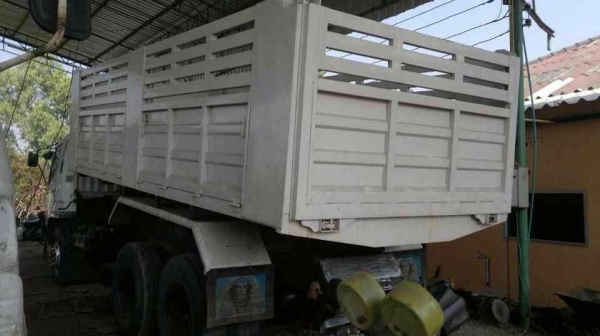 ขายรถ สิบล้อ Fuso 627m6 ปี 48 ดั้มโคราช ทำสีดั้มใหม่ เอกสารพร้อมโอน