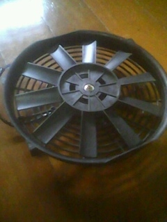 ขายพัดลมระบายความร้อนใบกล้วย แรง ๆ  คับ 500บาท